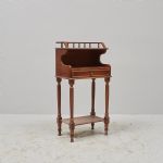 1530 7475 WRITING DESK